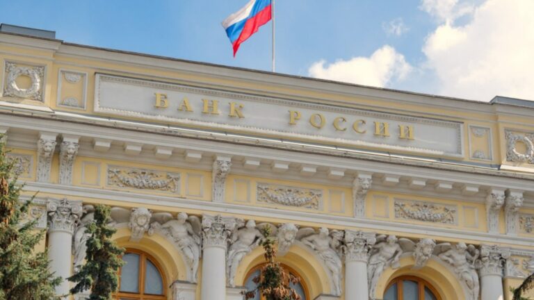 ЦБ РФ: Санкции США ударили по рублю