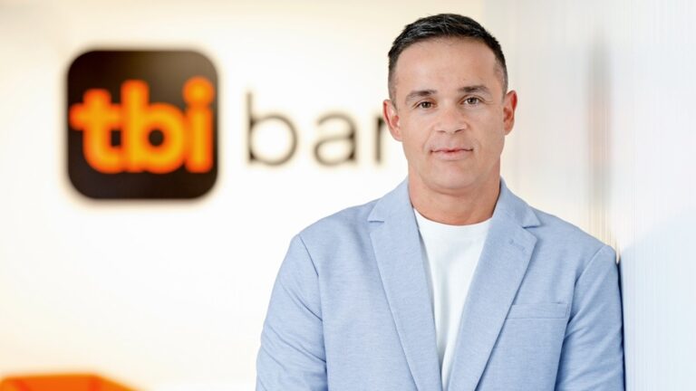 Партнерство tbibank и CloudCart приносит больше продаж онлайн-торговцам