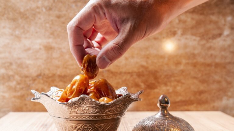 Финики – как они влияют на уровень сахара и холестерина в крови