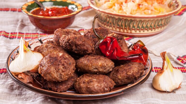 Как приготовить самые сочные жареные котлеты