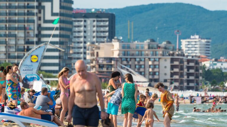 Ночная выручка в сентябре превысила допандемический уровень Ночная выручка в сентябре превысила допандемический уровень