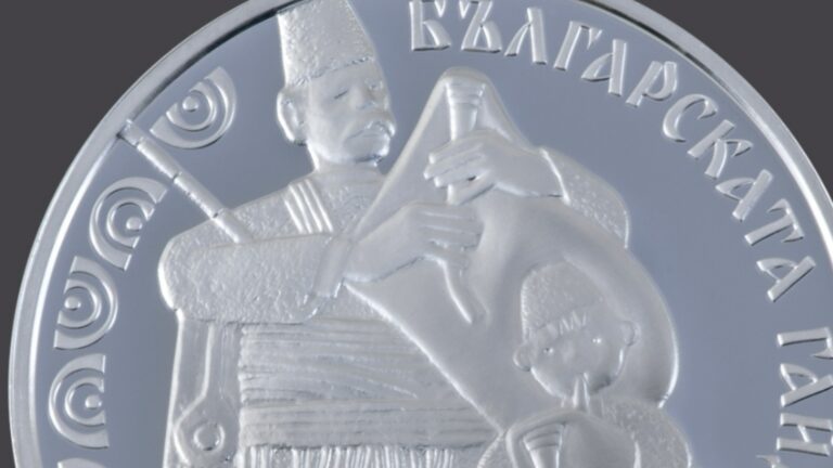 Новая серебряная памятная монета BNB уже в обращении. Новая серебряная памятная монета BNB уже в обращении.