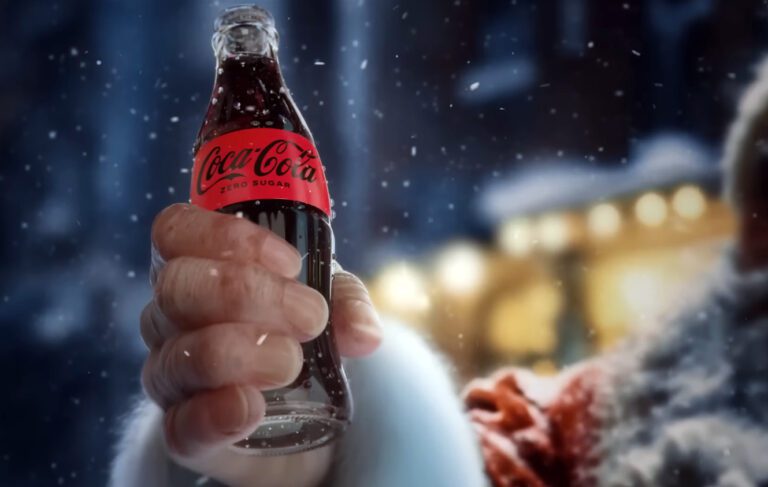 Санта ушел, искусственный интеллект пришел: Coca-Cola переписывает Рождество ради «эффективности» - ВИДЕО