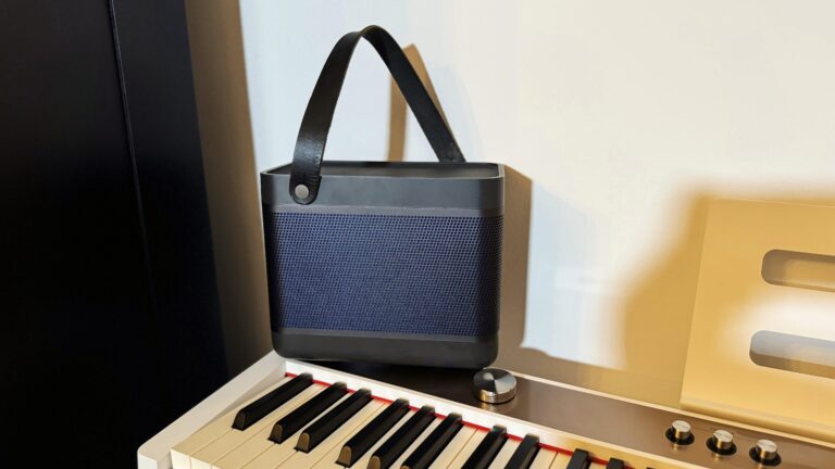 ОБЗОР Bang & Olufsen Beolit ​​20 — портативная колонка, продолжающая 100 лет превосходного звука