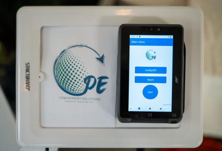 Первый полностью реализованный фискальный POS-терминал в Румынии: как он работает, кто может им пользоваться