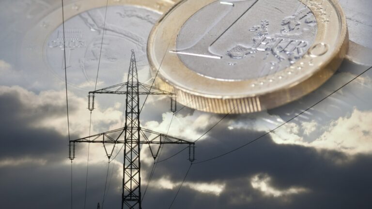 Бюджет-2025 предусматривает подготовку к либерализации цен на электроэнергию для населения.