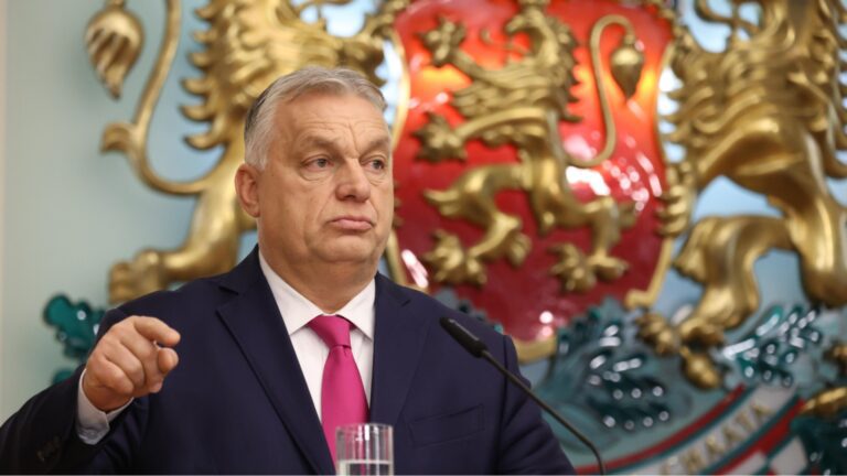 Виктор Орбан: Венгерская компания MOL хочет купить нефтеперерабатывающий завод «Лукойл» в Бургасе