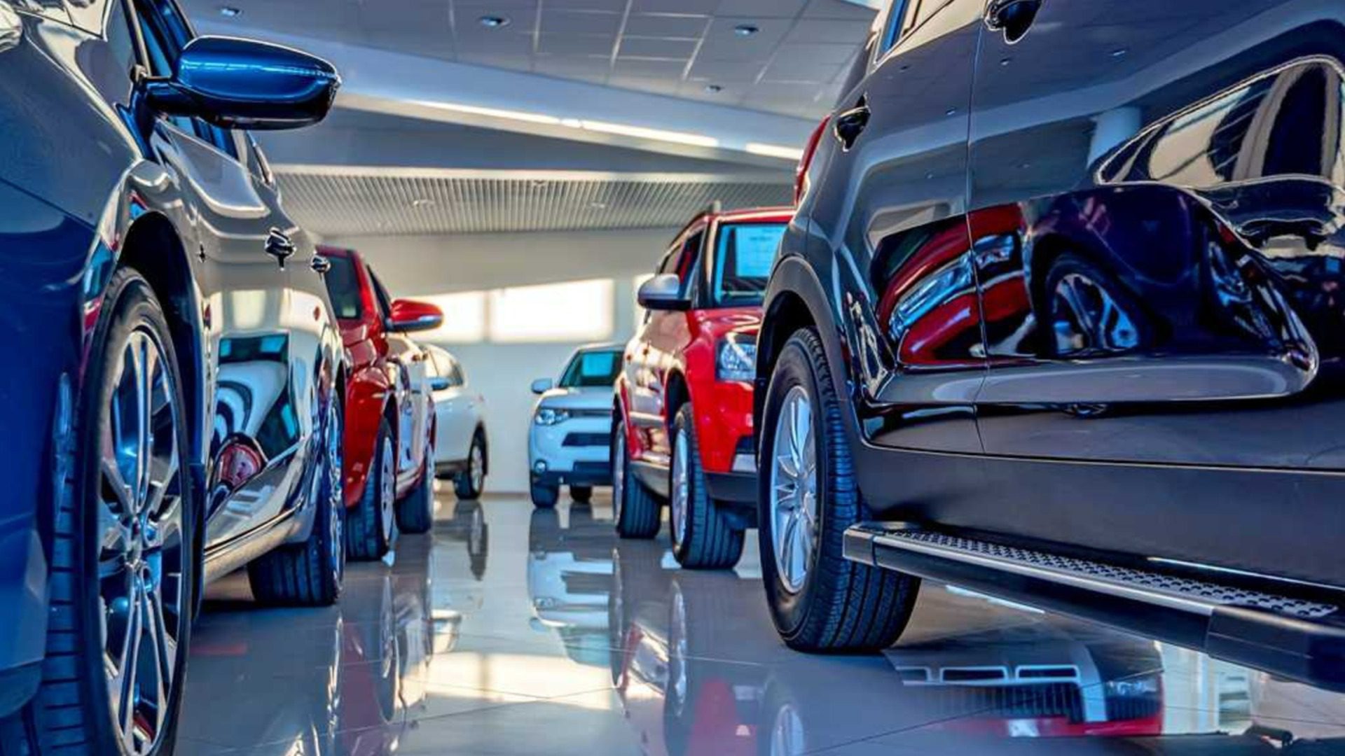 Продажи новых автомобилей в ЕС сокращаются