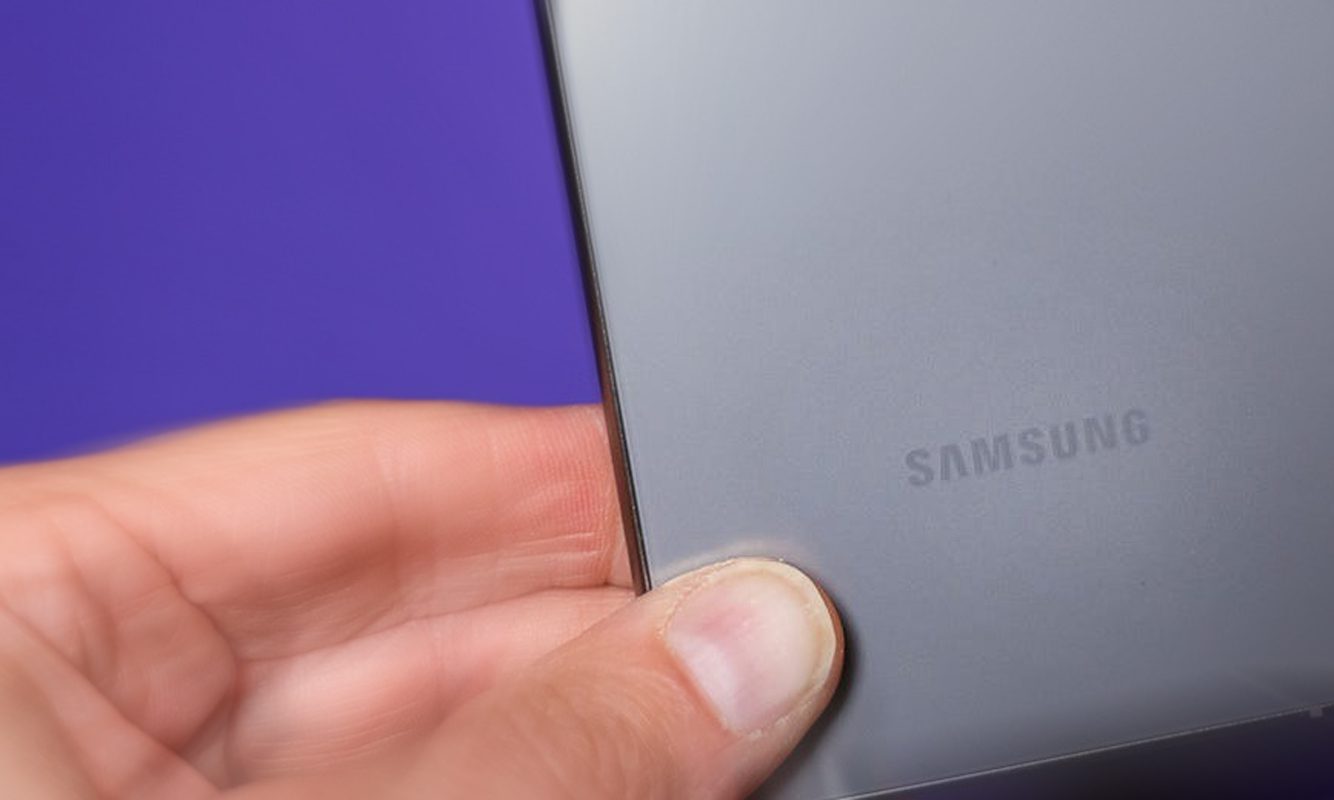 В сети появились первые изображения Samsung Galaxy S25 Plus: дизайн приближается к iPhone