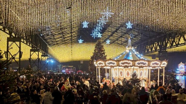 Зимняя страна чудес Ламинора с 5 тематическими территориями/Концерты, театральные представления и другие мероприятия в Бухаресте в последние выходные года.