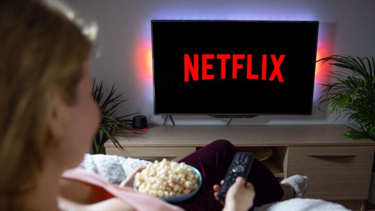 Фильм на Netflix, удивляющий напряженными действиями и напряженными моментами.
