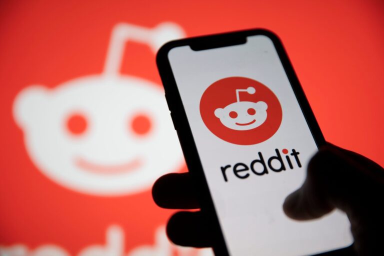 Reddit, удивительное открытие социальных сетей: впечатляющий рост и неожиданная прибыль