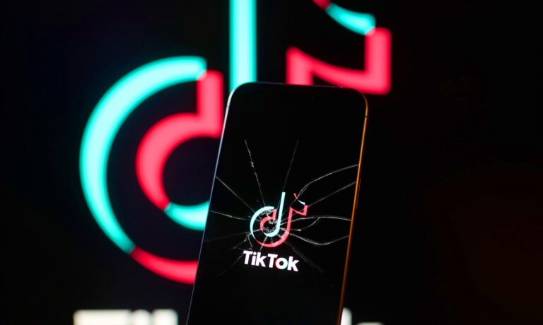 TikTok теряет последнюю надежду, пытаясь избежать запрета, и будущее приложения теперь находится в руках Верховного суда США.