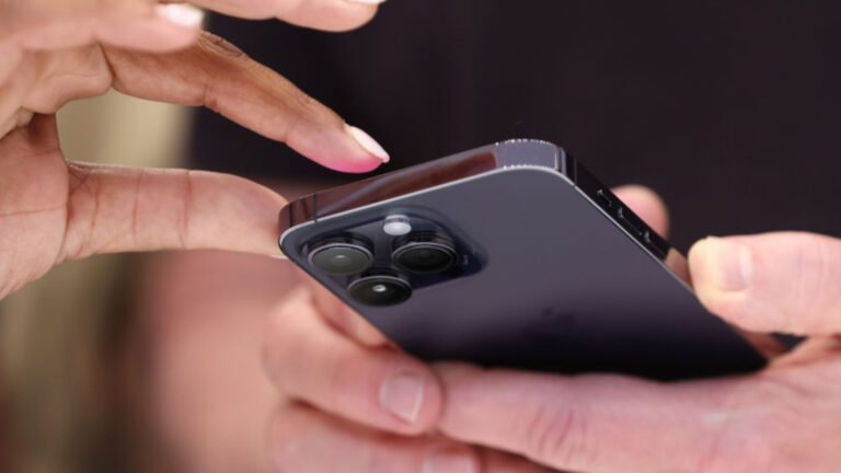 Все мобильные операторы останутся без лицензии: Требование председателя КЗП