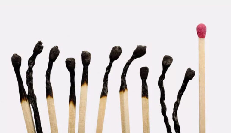 Эксперты назвали способы преодоления выгорания на работе