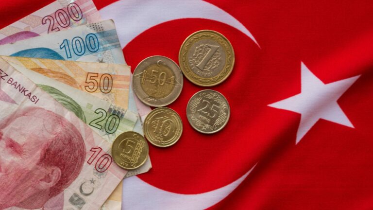Инфляция в Турции начала снижаться