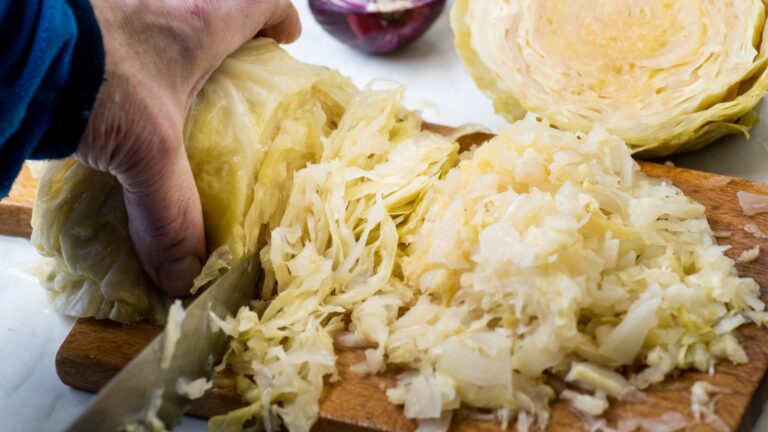 Знаете ли вы, как приготовить рубленую квашеную капусту? Знаете ли вы, как приготовить рубленую квашеную капусту?