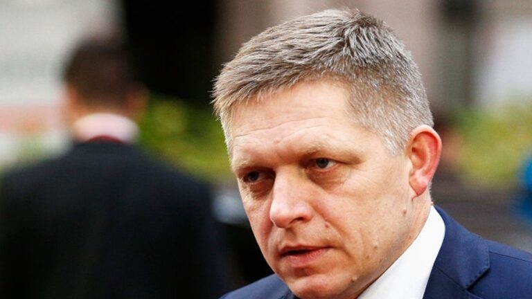 Фицо пригласил Зеленского провести переговоры по поставкам газа