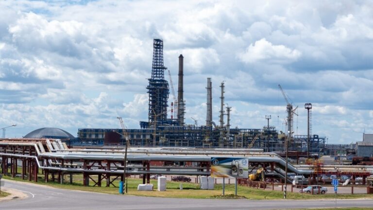 Полный разворот цен на нефть, ключевые прогнозы пересмотрены
