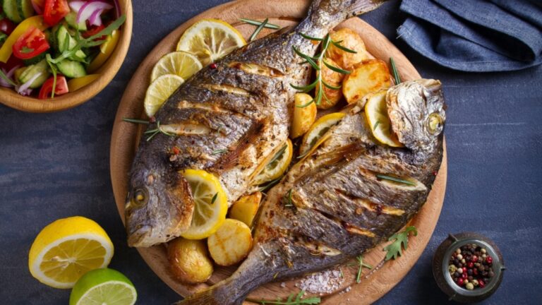 В чем секрет самого вкусного карпа в духовке