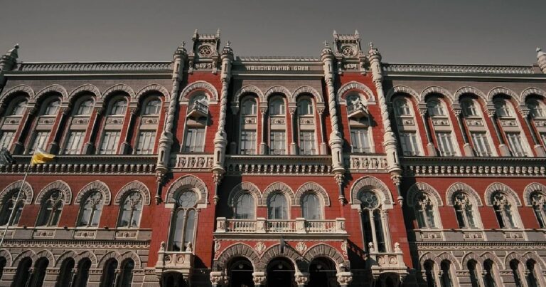 В ноябре украинские банки выпустили почти 600 ипотечных кредитов на 1 миллиард гривнисов - большинство для вторичного жилья