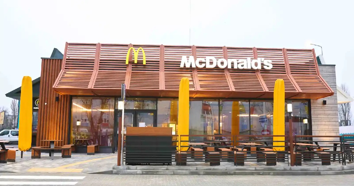 McDonald's начал сотрудничество с Grand Petrol: в Киеве открыли новый ресторан