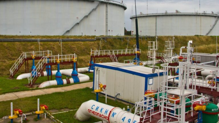 Украина готовится остановить транзит российской нефти в ЕС