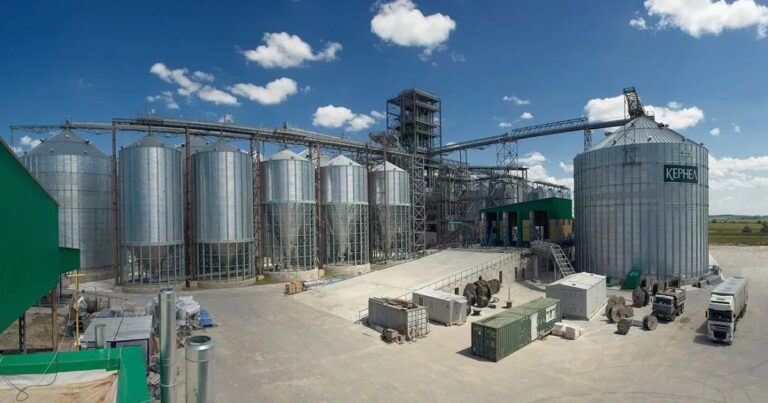 Крупнейший украинский производитель нефти остановил завод из -за нехватки сырья