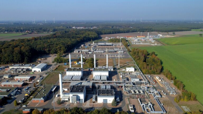 Акции в газовых стеке Европы упали до менее чем 50 процентов
