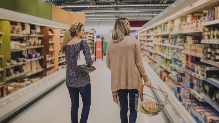 Анализ: более половины болгар, готовых бойкотировать большие розничные сети