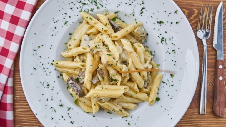 Быстрый и вкусный ужин: вставьте с пореей, который удивит вас красиво
