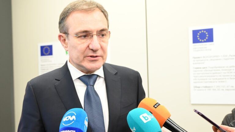 Где и на счете которой будут деньги на пенсии: Борислав Гутсанов говорит