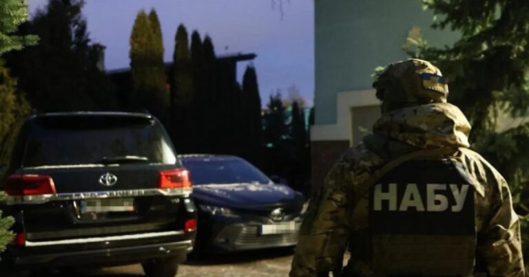 Операция «Чистый город»: Набу и SAP были задержаны 7 участниками преступной организации, среди них, вероятно, эксплуатацией городского совета Комарнитского Кив — обновленный