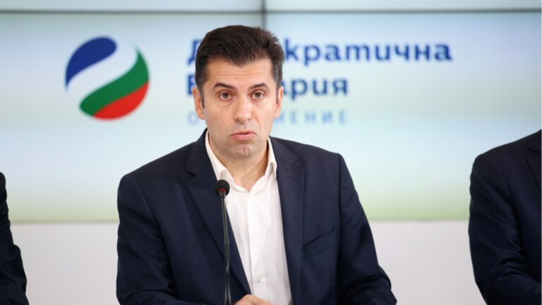 Кирил Петков ищет помощи от Соединенных Штатов, чтобы вступить в плату за российский газ на турецком потоке