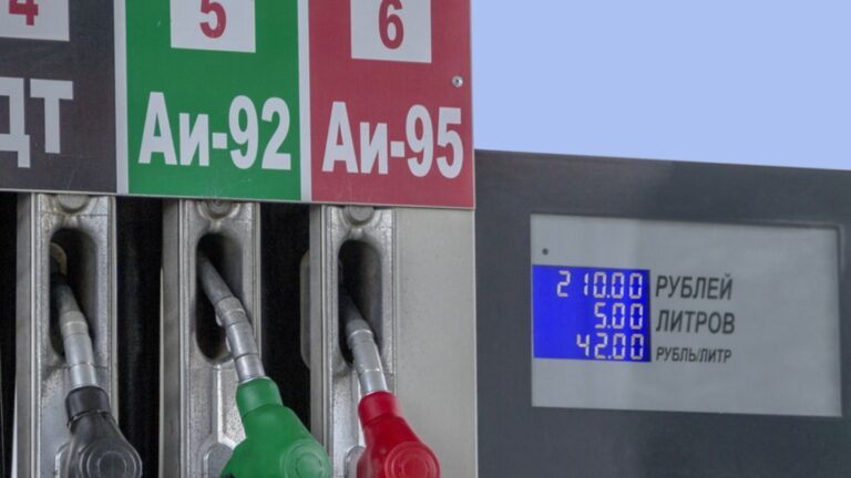 Россия расширила запрет на экспорт бензина