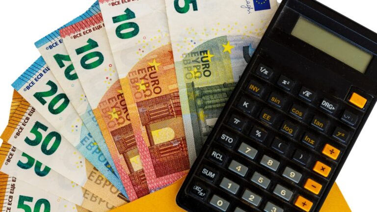 Полный поворот в евро -курсе против доллара