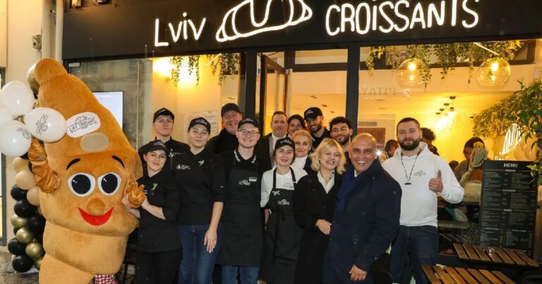 Круассаны LVIV открылись в Каннах