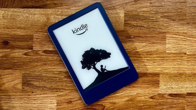 Если у вас есть Kindle, Amazon отрезает важную функцию на этой неделе. Только это вы бы использовали порт USB, помимо загрузки