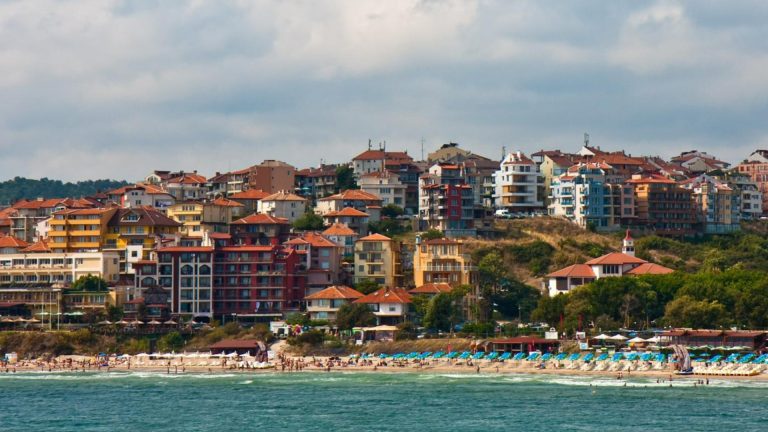 Цены на недвижимость в море претерпели неожиданные изменения