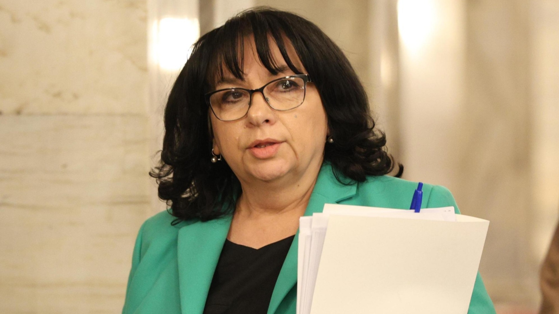Министр финансов: бюджет на 2025 год будет последним в BGN
