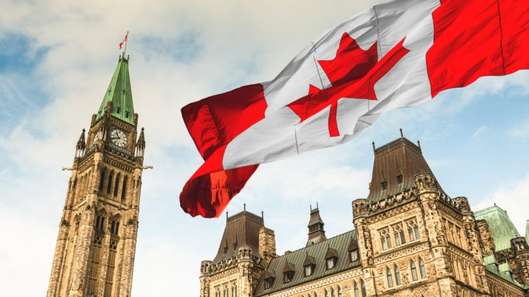 Канада пригрозила остановить экспорт нефти и газа в Соединенные Штаты