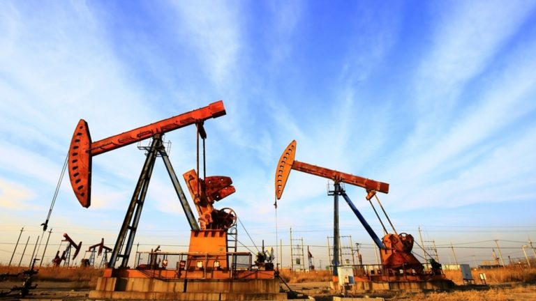 После новых санкций США: неожиданное изменение цены на нефть