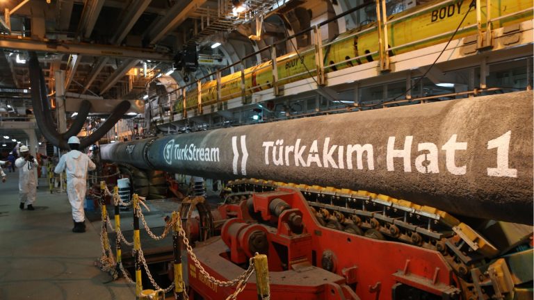 Санкции: Государство ясно не говорит, как они будут платить за русский газ на турецком потоке после обморота