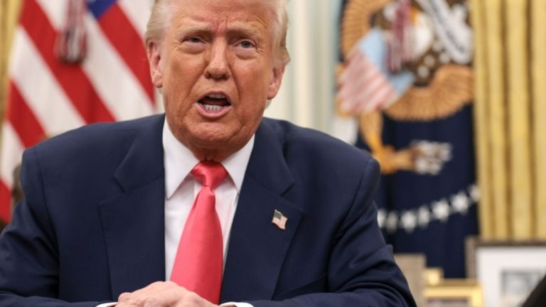 «После многих лет плена экологических экстремистов»: Трамп начинает производство с «замечательного чистого угля»