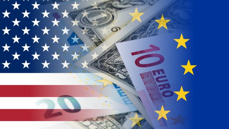 Евро достиг беспрецедентной стоимости почти 4 месяца по сравнению с долларом