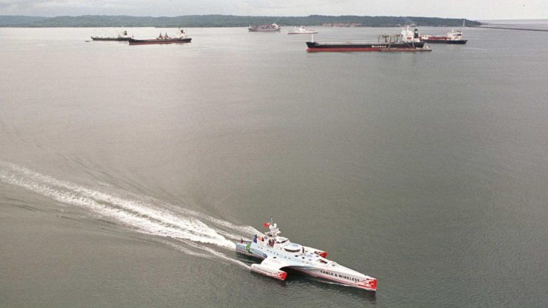 Трамп захватывает Панамский канал с фондом, который маркируется как грабеж Украины