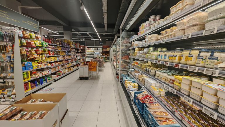 «Будут угрожают государственные деньги»: экономист для государственных магазинов