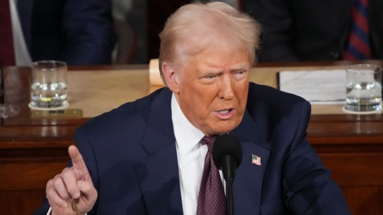 Китай призвал США не налагать обязанности «без причины»