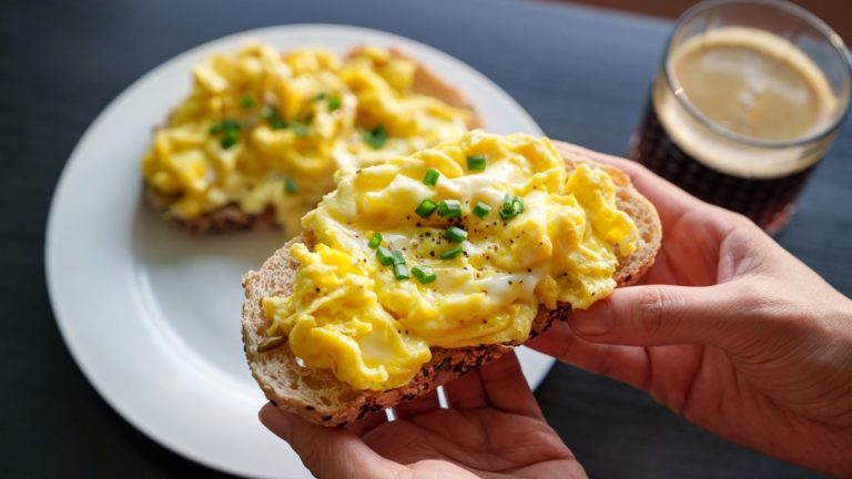 Какие невероятно вкусные яйца в швейцарском