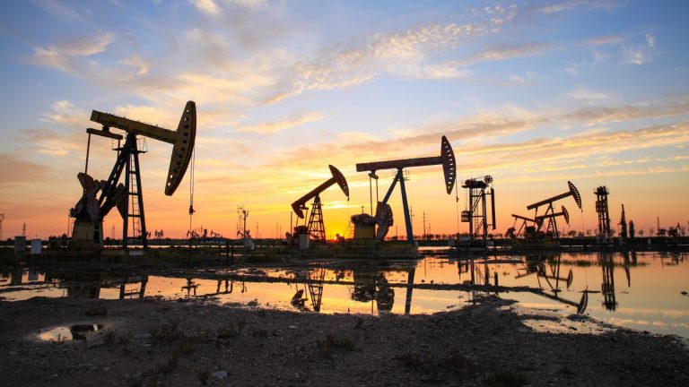 Цена на нефть с удивительными новостями в Украине, обязанности Трампа и ОПЕК+